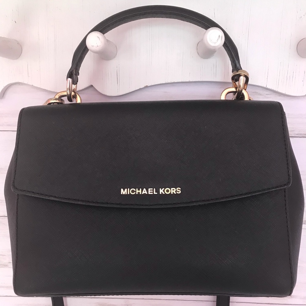 Micheal kors black bag